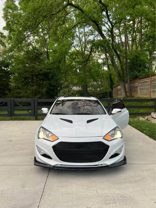 2016 Hyundai Genesis Coupe - Image 4 of 4