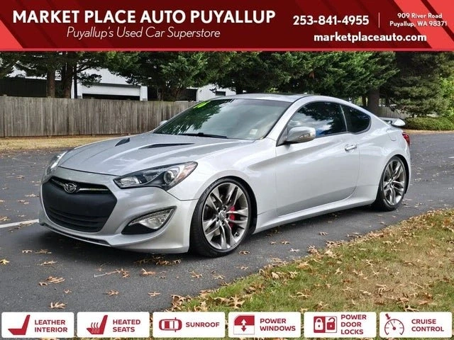 2016 Hyundai Genesis Coupe - Image 17 of 19