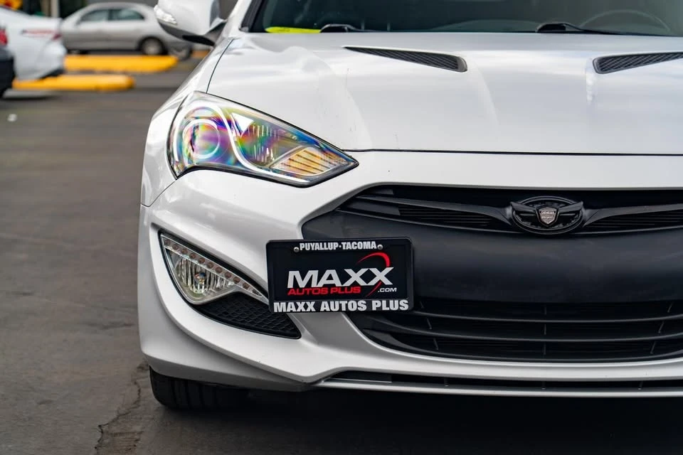2016 Hyundai Genesis Coupe - Image 4 of 16