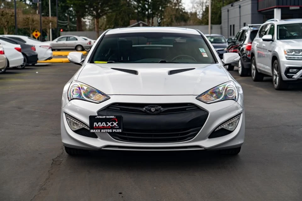 2016 Hyundai Genesis Coupe - Image 2 of 16