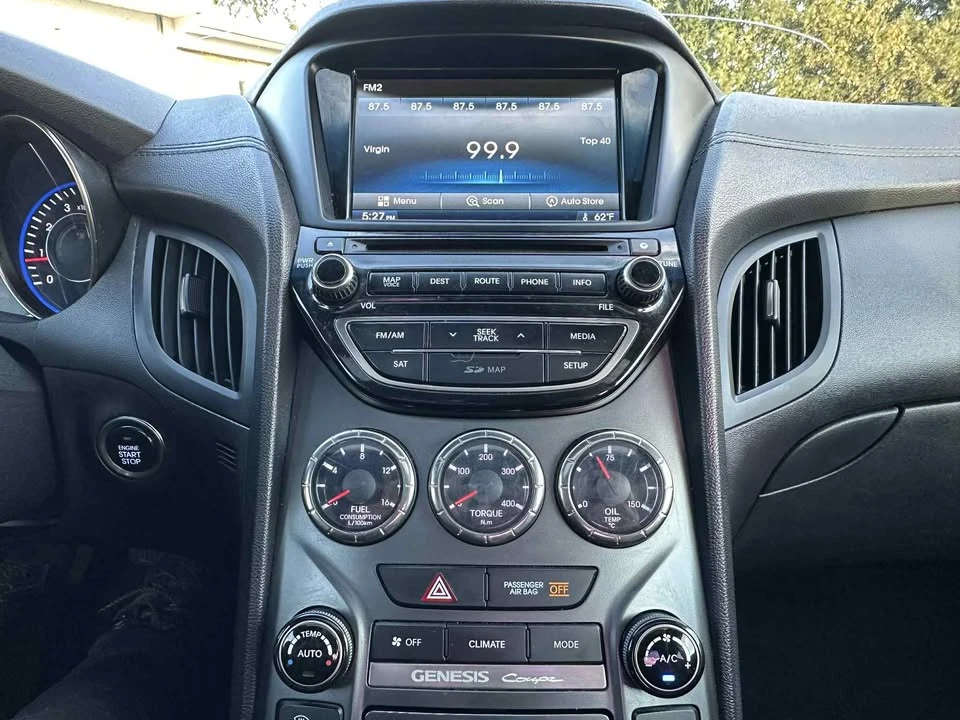 2016 Hyundai Genesis Coupe - Image 13 of 19