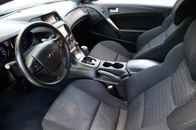 2016 Hyundai Genesis Coupe - Image 4 of 19