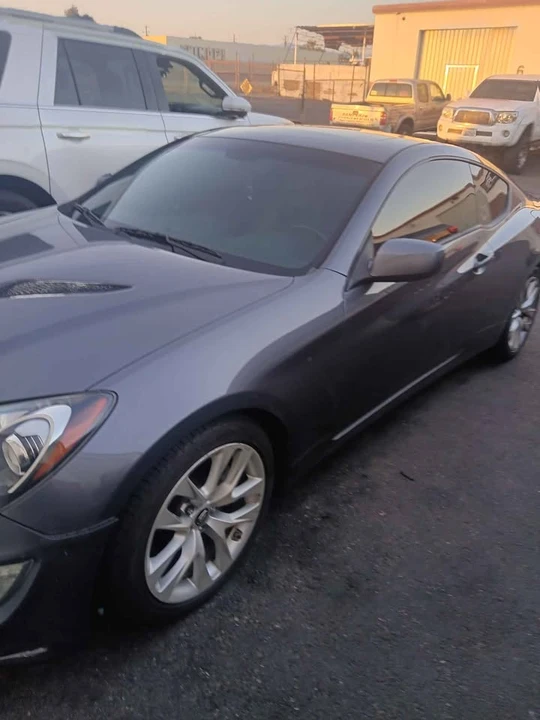 2016 Hyundai Genesis Coupe - Image 3 of 4