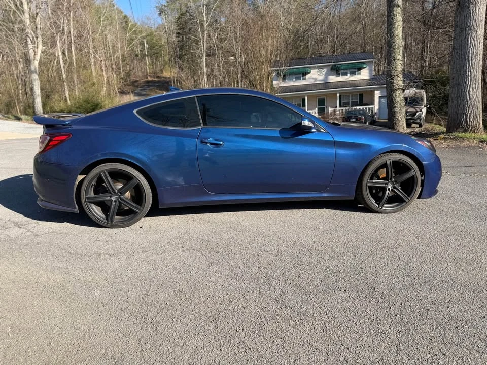 2016 Hyundai Genesis Coupe - Image 6 of 15