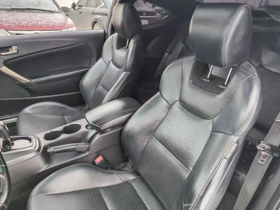 2016 Hyundai Genesis Coupe - Image 13 of 20