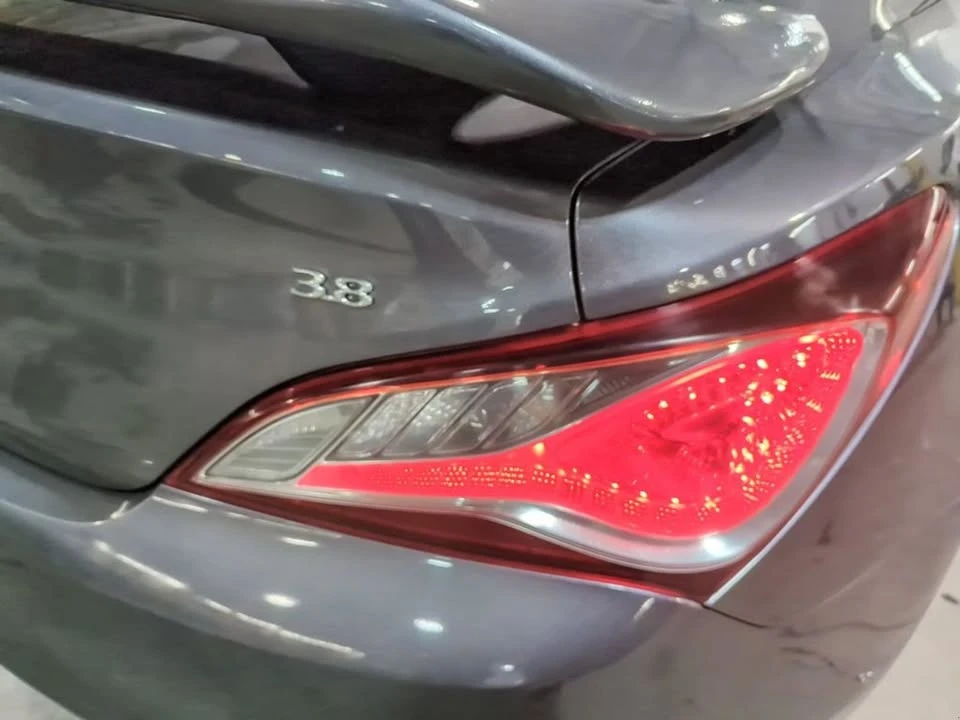 2016 Hyundai Genesis Coupe - Image 8 of 20