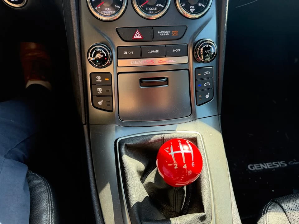 2016 Hyundai Genesis Coupe - Image 7 of 9