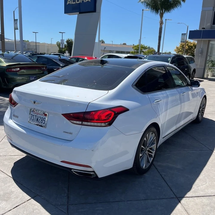 2016 Hyundai Genesis - Image 4 of 13