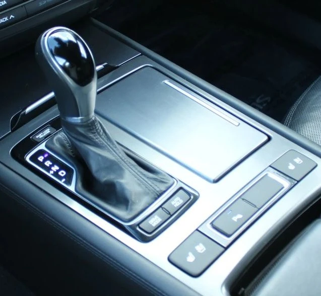 2016 Hyundai Genesis - Image 15 of 20