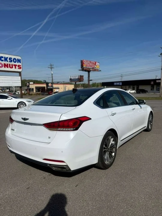 2016 Hyundai Genesis - Image 4 of 15