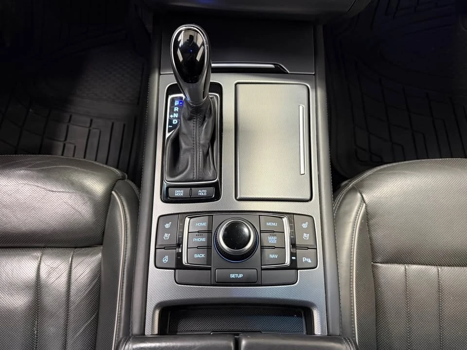 2016 Hyundai Genesis - Image 12 of 20