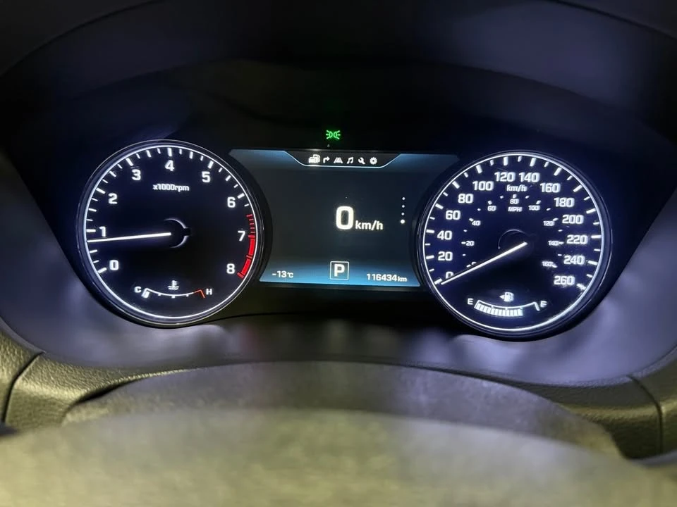 2016 Hyundai Genesis - Image 8 of 20