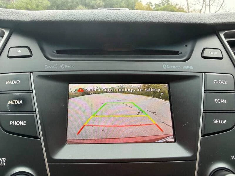 2016 Hyundai Santa Fe - Image 8 of 13