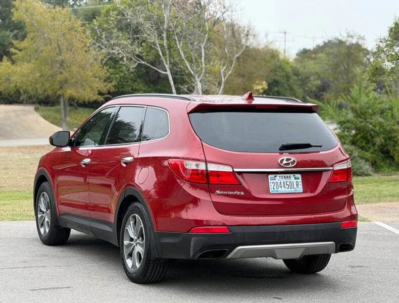 2016 Hyundai Santa Fe - Image 4 of 13