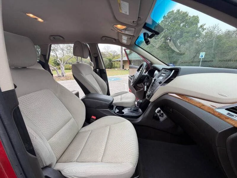 2016 Hyundai Santa Fe - Image 13 of 13