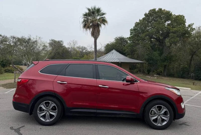 2016 Hyundai Santa Fe - Image 6 of 13