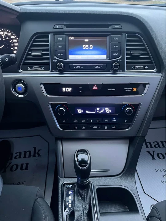 2016 Hyundai Sonata - Image 10 of 16