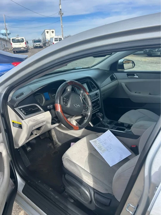 2016 Hyundai Sonata - Image 3 of 3
