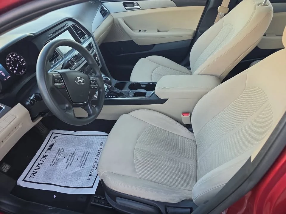2016 Hyundai Sonata - Image 9 of 10