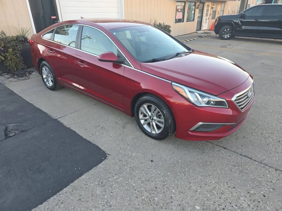2016 Hyundai Sonata - Image 2 of 10