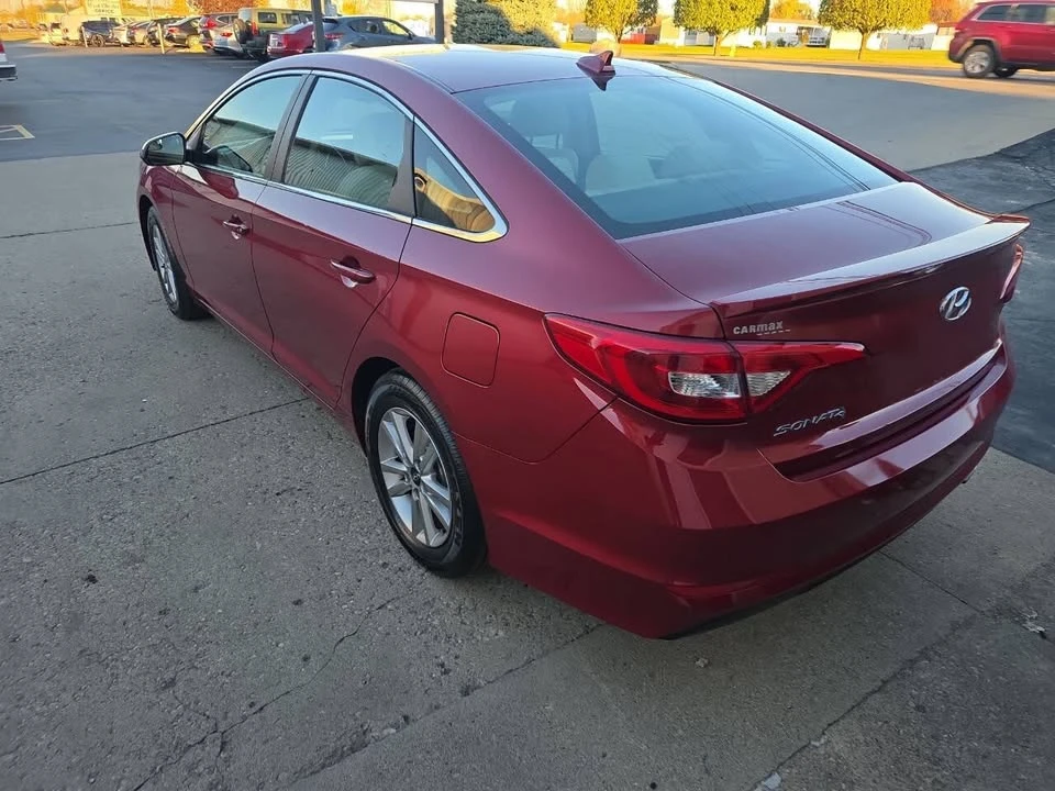 2016 Hyundai Sonata - Image 7 of 10