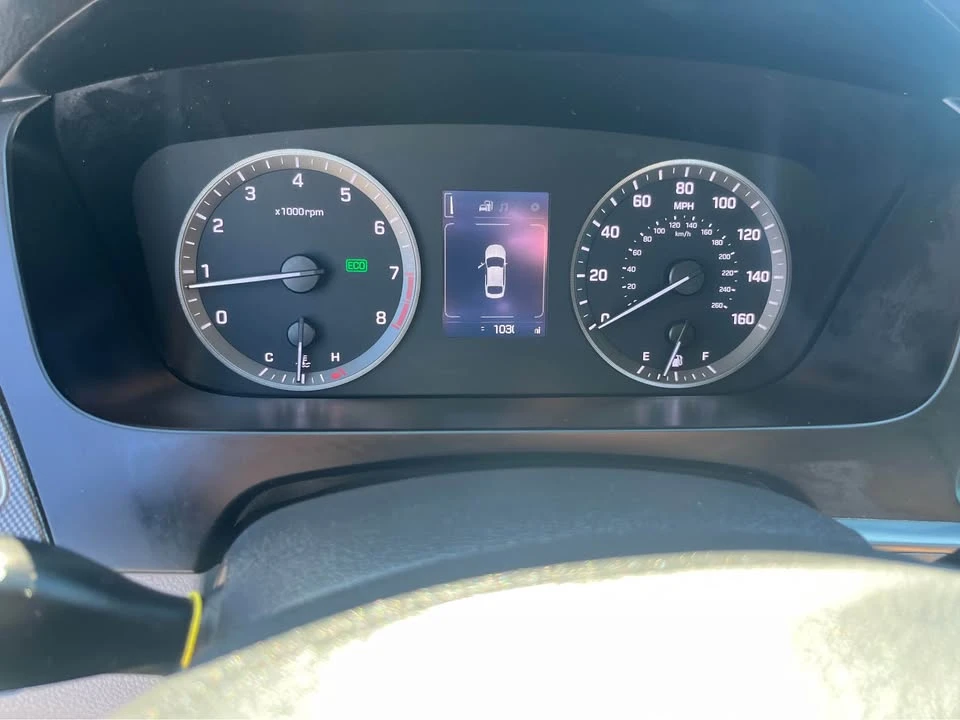 2016 Hyundai Sonata - Image 10 of 12