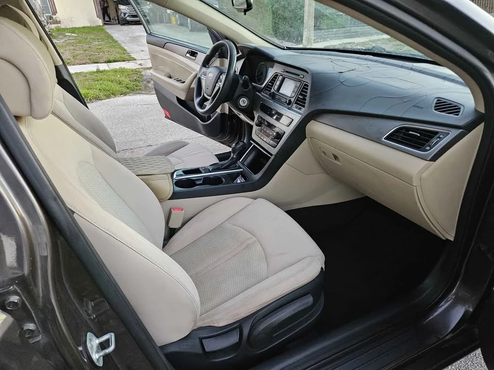 2016 Hyundai Sonata - Image 6 of 10