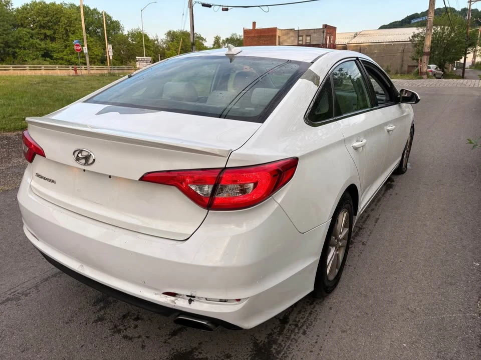 2016 Hyundai Sonata - Image 5 of 6