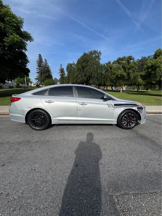 2016 Hyundai Sonata - Image 14 of 16