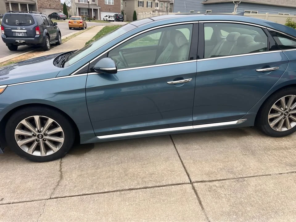 2016 Hyundai Sonata - Image 4 of 19