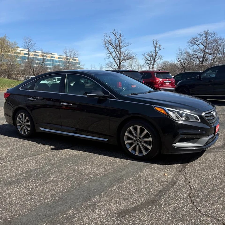 2016 Hyundai Sonata - Image 8 of 13