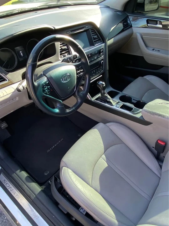 2016 Hyundai Sonata - Image 4 of 8