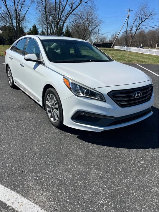 2016 Hyundai Sonata - Image 2 of 14