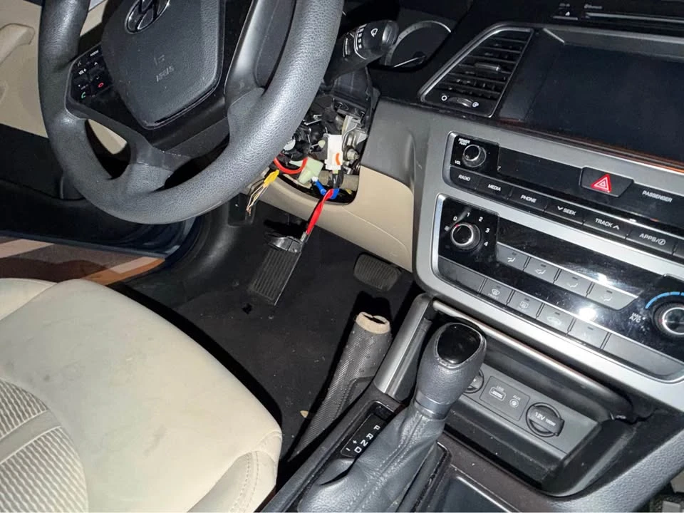 2016 Hyundai Sonata - Image 5 of 6