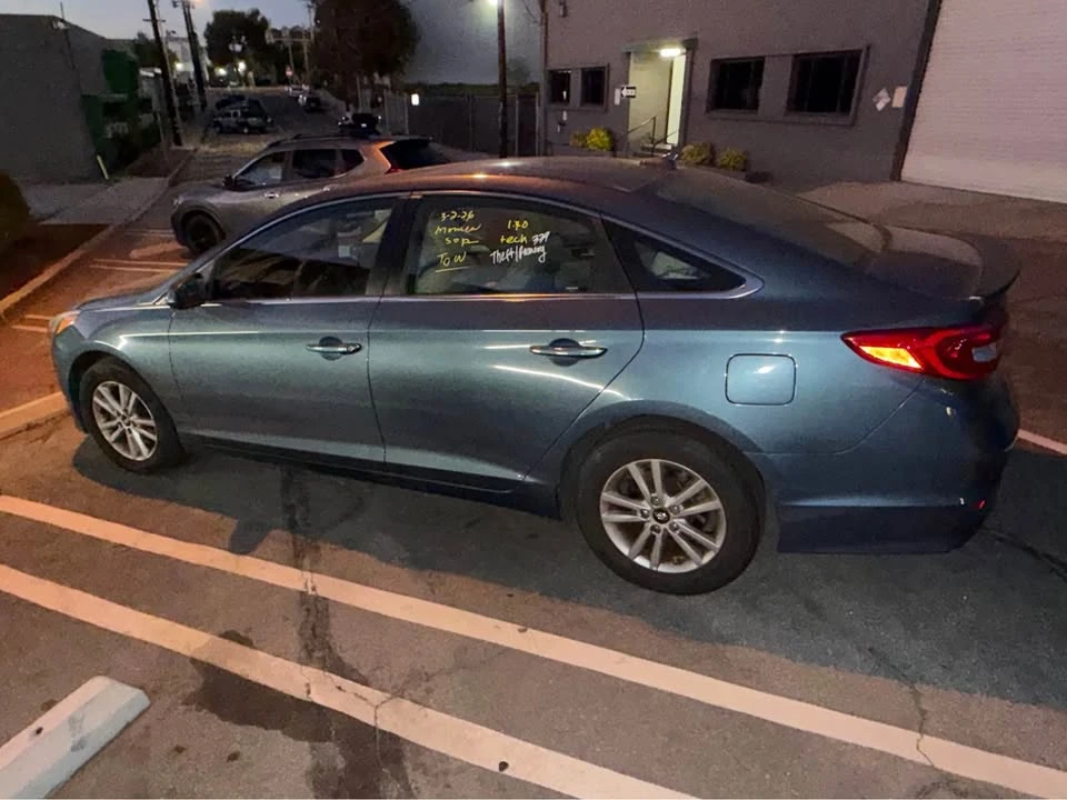 2016 Hyundai Sonata - Image 2 of 6