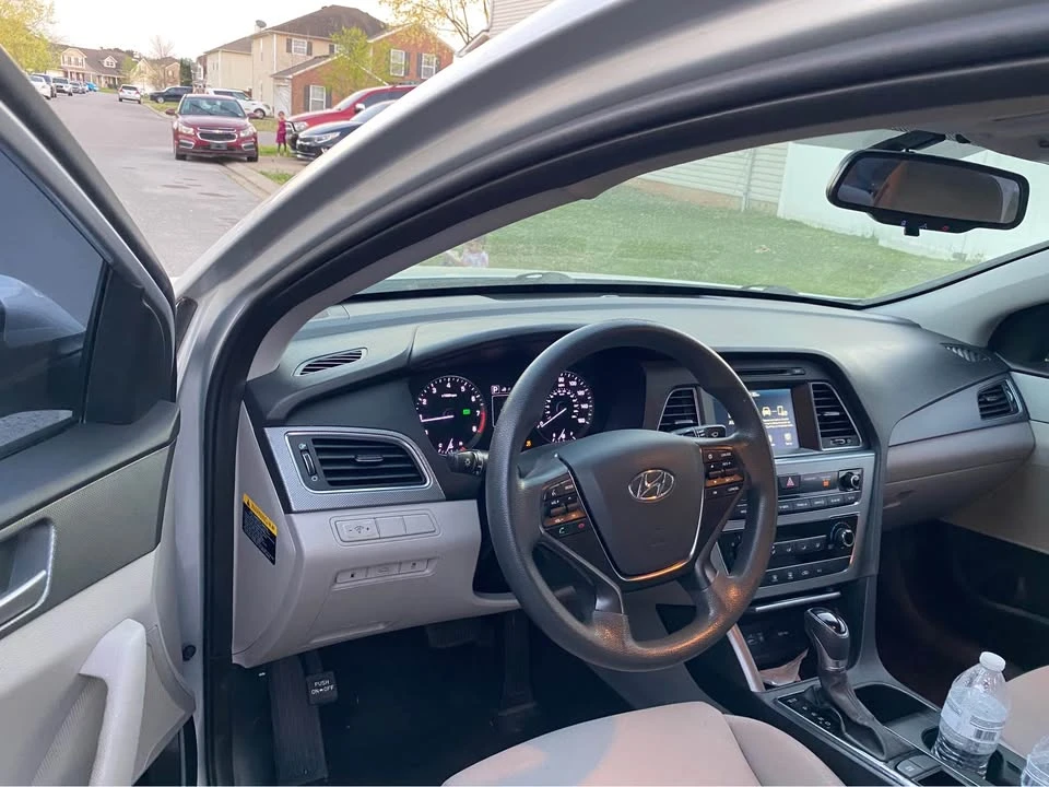 2016 Hyundai Sonata - Image 7 of 14