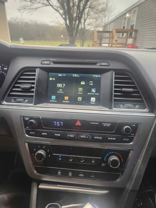 2016 Hyundai Sonata - Image 6 of 8