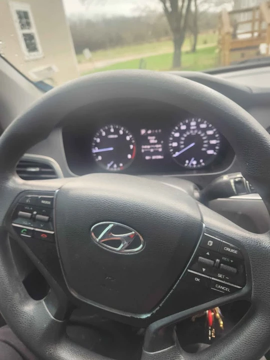 2016 Hyundai Sonata - Image 7 of 8