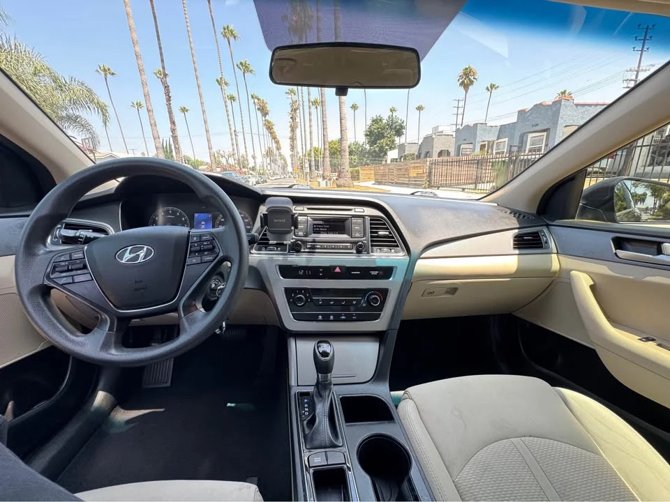 2016 Hyundai Sonata - Image 7 of 8