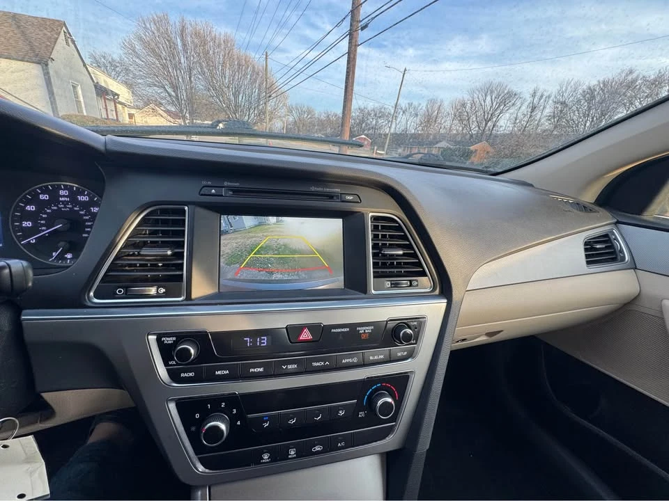 2016 Hyundai Sonata - Image 15 of 18