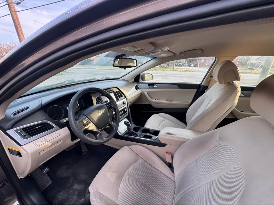 2016 Hyundai Sonata - Image 16 of 18