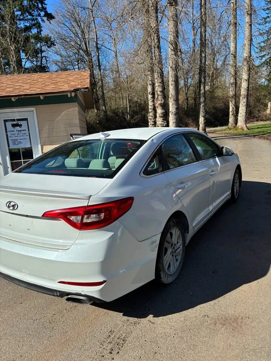 2016 Hyundai Sonata - Image 5 of 8