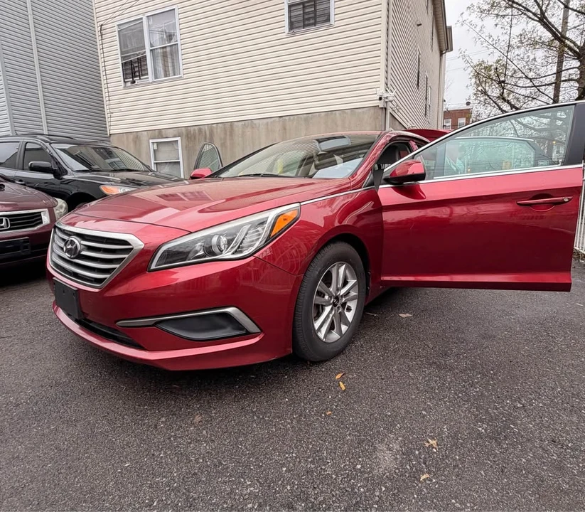 2016 Hyundai Sonata - Image 2 of 20