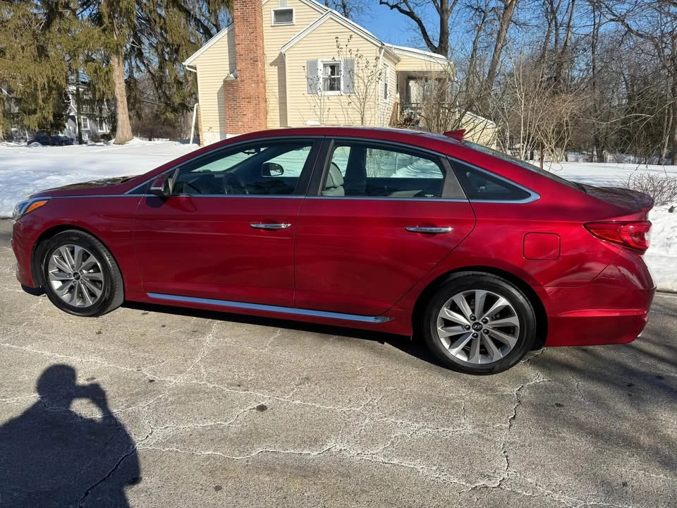 2016 Hyundai Sonata - Image 10 of 13
