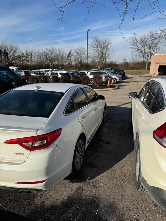2016 Hyundai Sonata - Image 4 of 8
