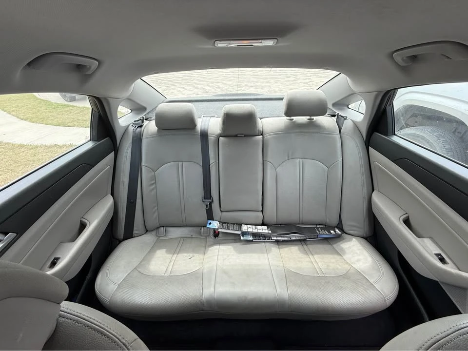 2016 Hyundai Sonata - Image 9 of 9