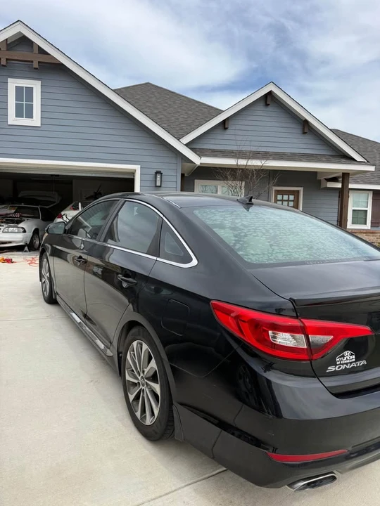 2016 Hyundai Sonata - Image 2 of 9