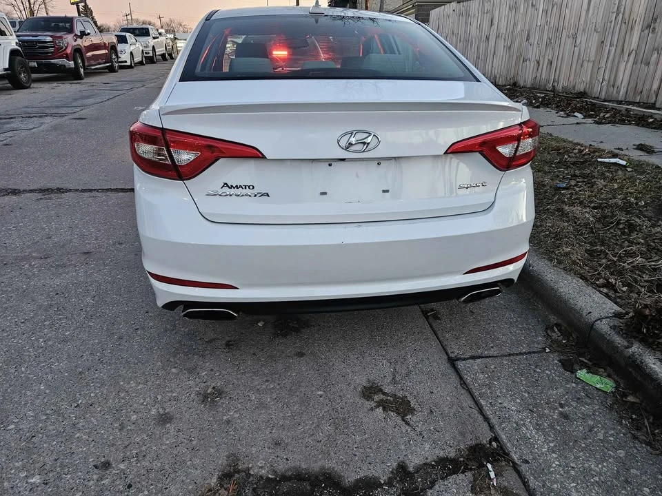 2016 Hyundai Sonata - Image 3 of 9