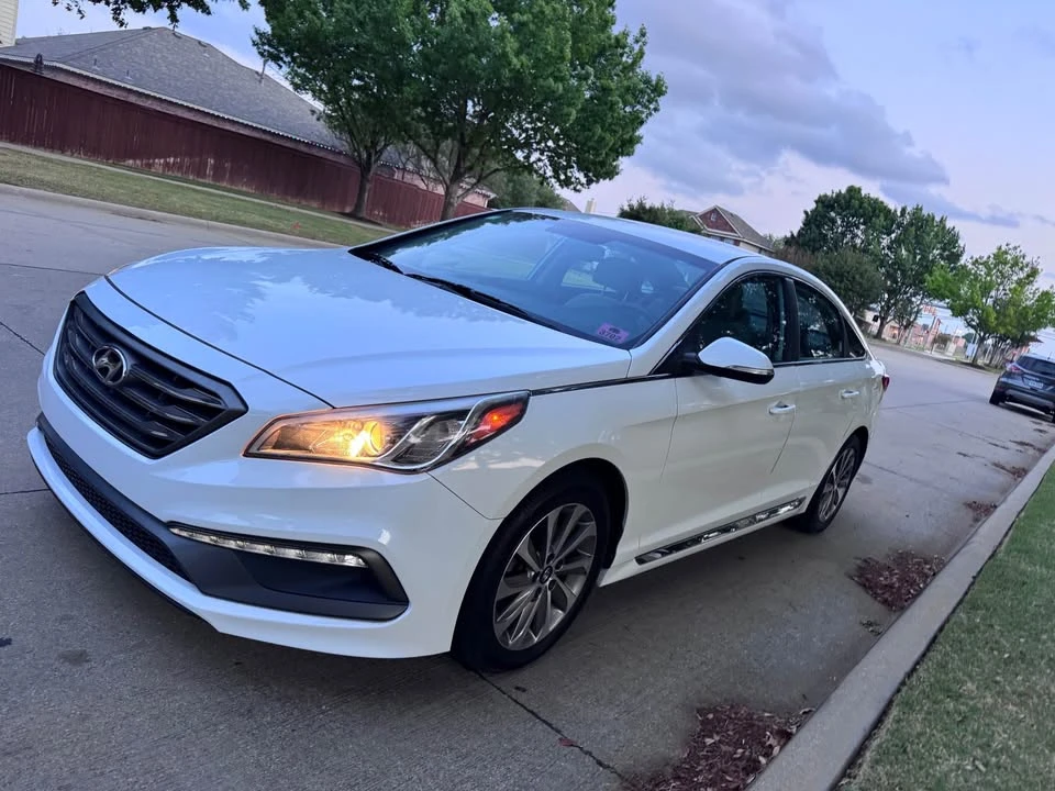 2016 Hyundai Sonata - Image 4 of 18