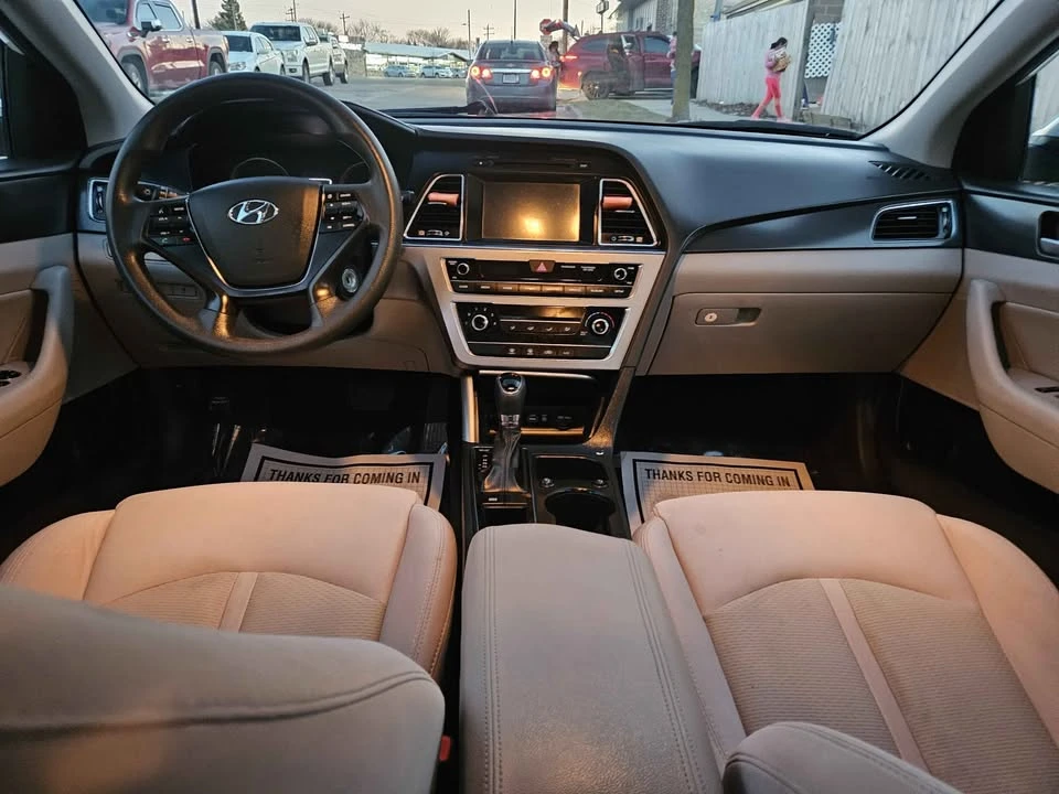 2016 Hyundai Sonata - Image 8 of 9